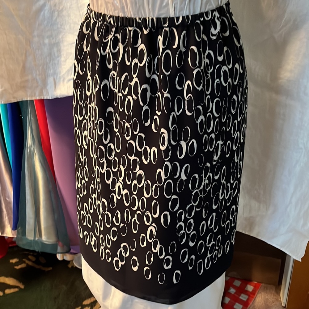 Lined skirt